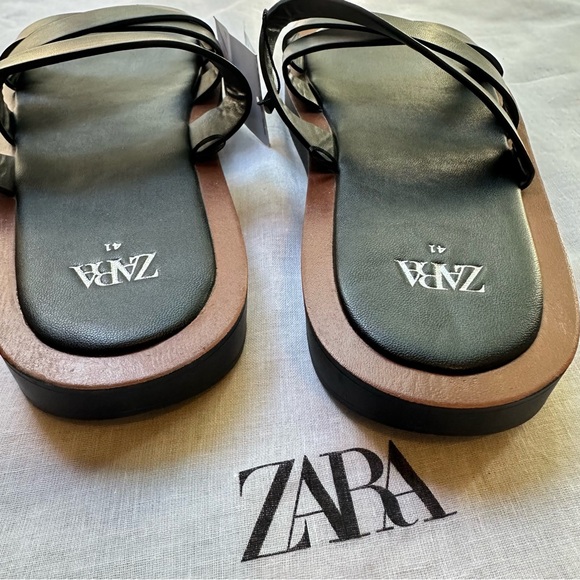 New Zara Minimal Flat Black Criss Cross Straps Sandals 3603/910 Size 10 - Picture 4 of 8